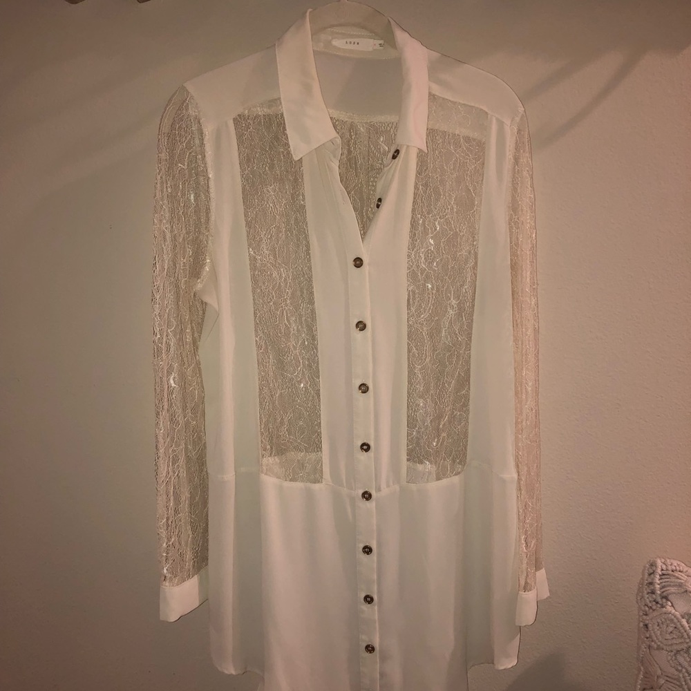 Romantic lace tunic